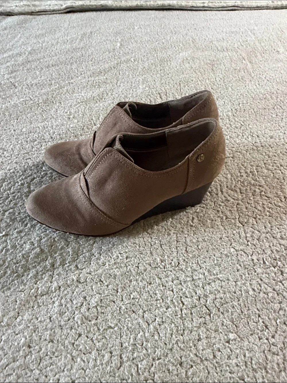 Life Stride Taupe Wedge Booties with Side Stud 7.5